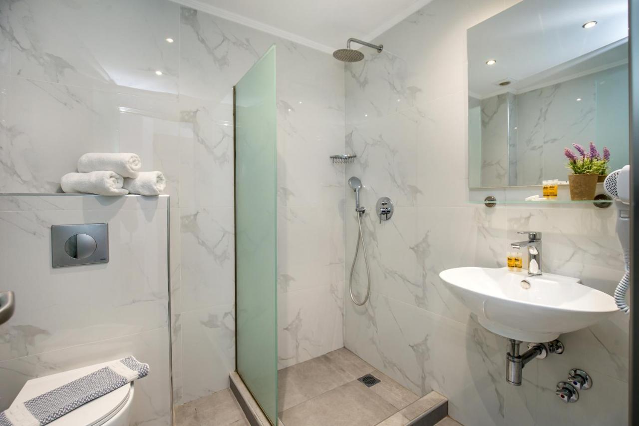 Astris Sun Hotel エクステリア 写真